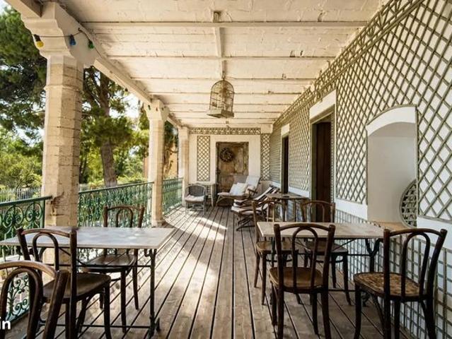 Maison 14 pièces 740 m²