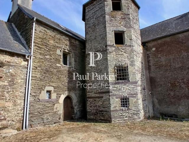 Maison 14 pièces 780 m²