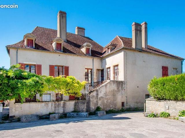 Maison 14 pièces 808 m²