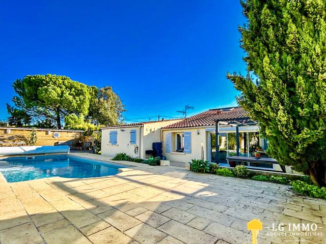 Maison 156m2, piscine chauffée et garage