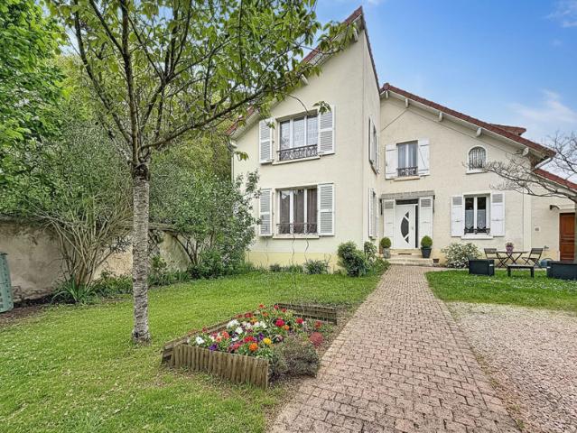 Maison 150 m2 6 pièces