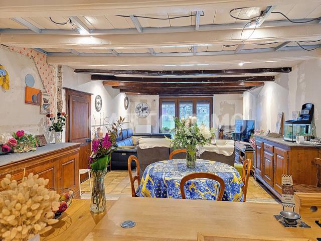 MAISON 150m2 + GRANGE 200m2 + APPENTIS 120m2 sur TER 942m2