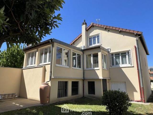 Maison 152.05m² Vitry sur Seine