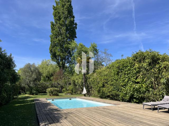 Maison 153 m2, T7 avec piscine Gradignan Ornon