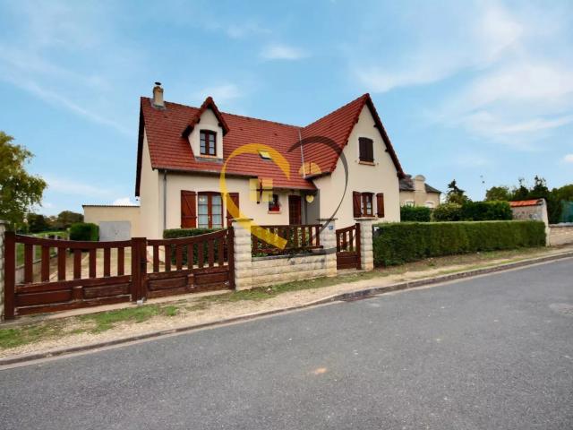 Maison 153 m² avec sous sol de 95 m² à Sainte Solange 18220