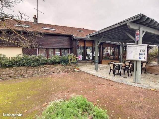 Maison 15 pièces 1000 m²