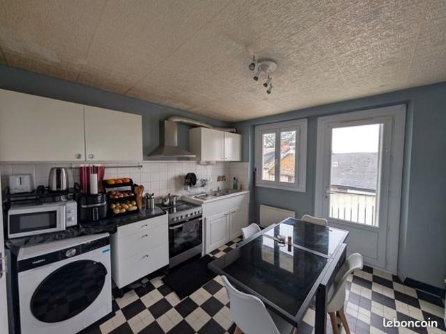 Maison 15 pièces 243 m²