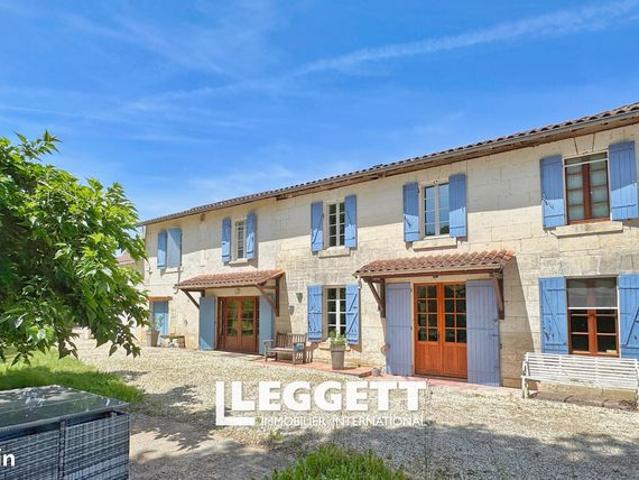 Maison 15 pièces 280 m²