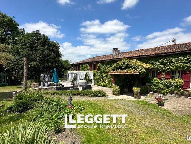 Maison 15 pièces 284 m²