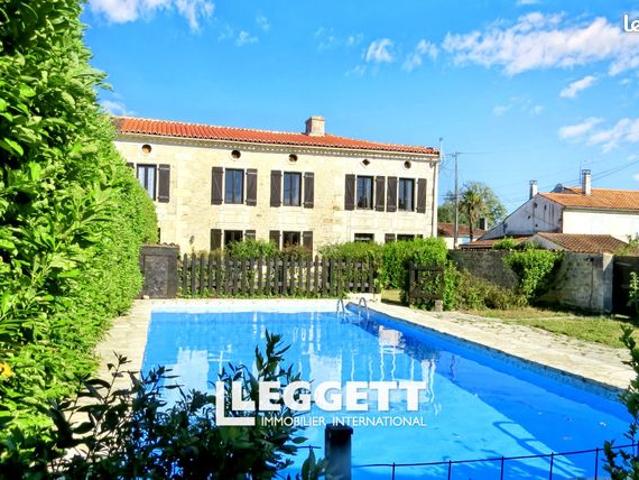 Maison 15 pièces 220 m²