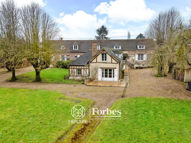 Maison 15 pièces 348 m²