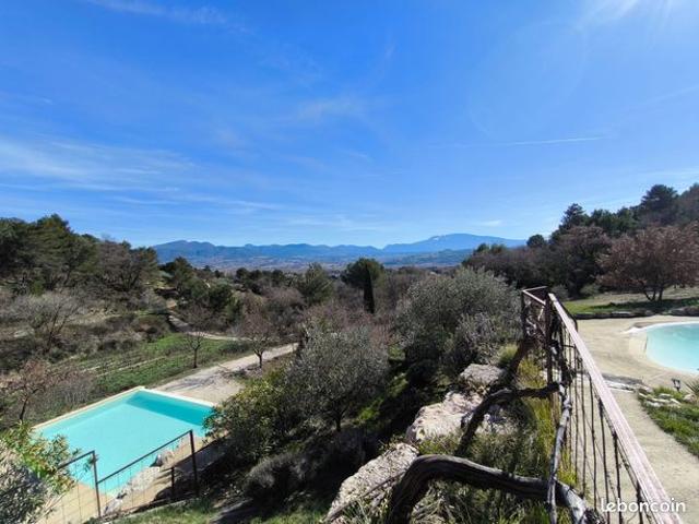 Maison 15 pièces 360 m²