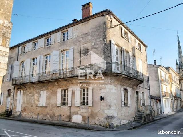 Maison 15 pièces 365 m²