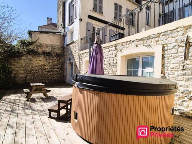 Maison 15 pièces 368 m²