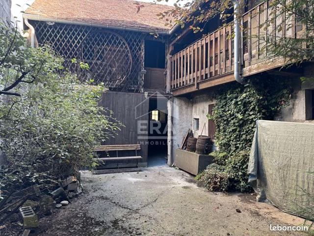 Maison 15 pièces 371 m²