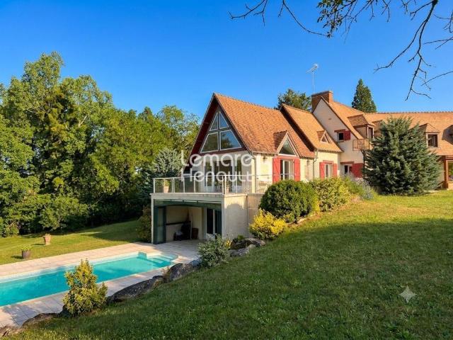 Maison 15 pièces 372 m²