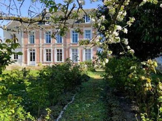 Maison 15 pièces 386 m²