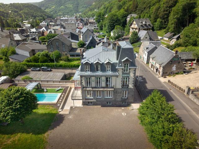 Maison 15 pièces 388 m²