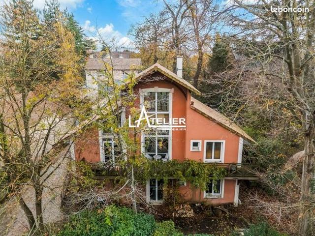 Maison 15 pièces 399 m²
