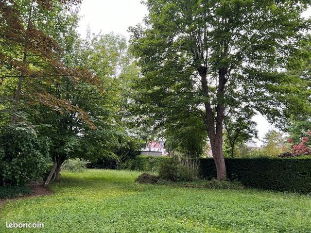 Maison 15 pièces 300 m²