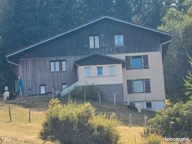 Maison 15 pièces 325 m²