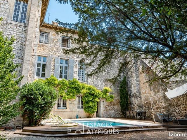 Maison 15 pièces 450 m²