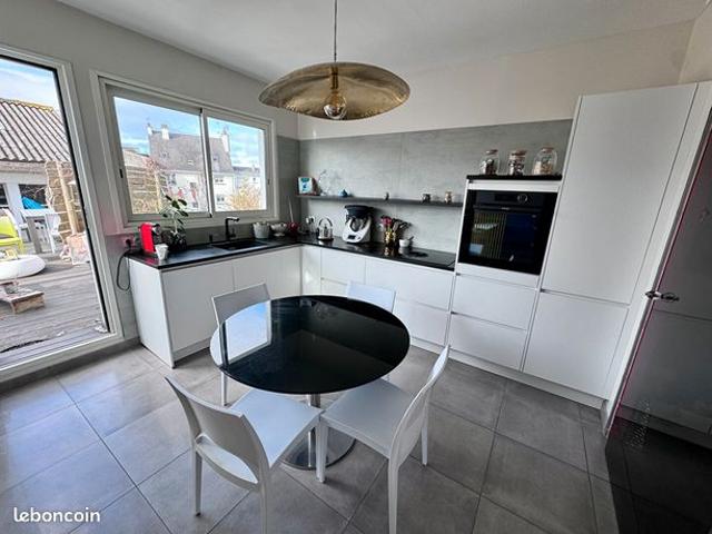 Maison 15 pièces 450 m²
