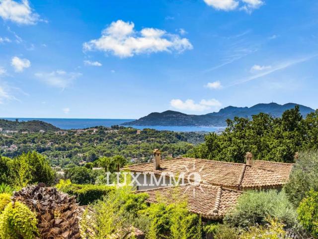 Maison 15 pièces 450 m²