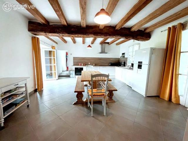 Maison 15 pièces 460 m²