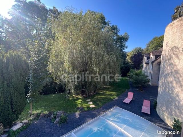 Maison 15 pièces 472 m²