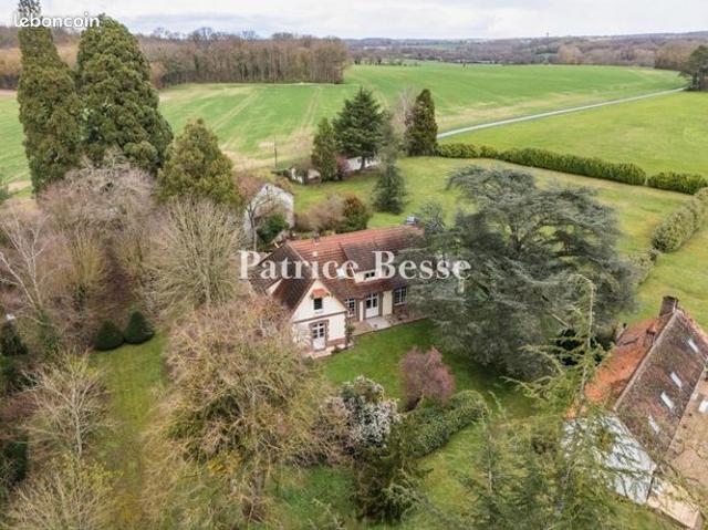 Maison 15 pièces 474 m²