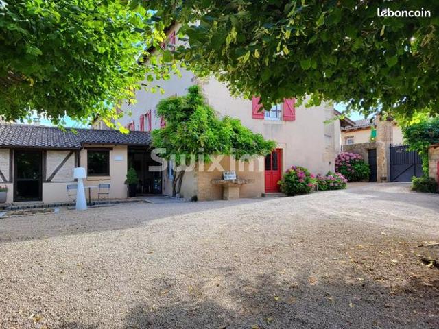 Maison 15 pièces 410 m²