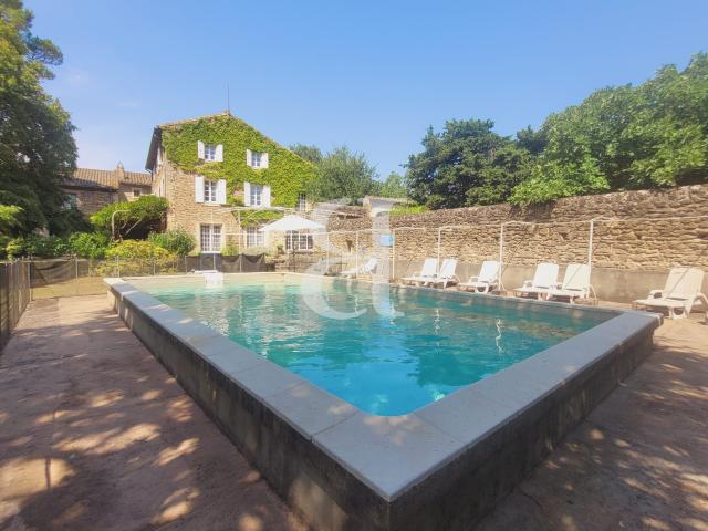 Maison 15 pièces 411 m²
