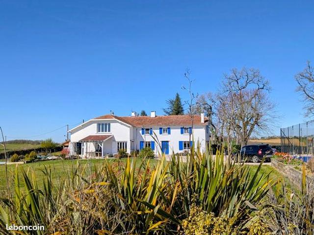 Maison 15 pièces 418 m²
