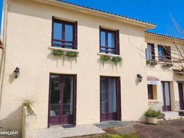 Maison 15 pièces 428 m²