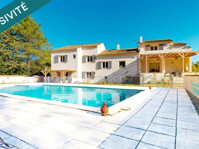 Maison 15 pièces 430 m²