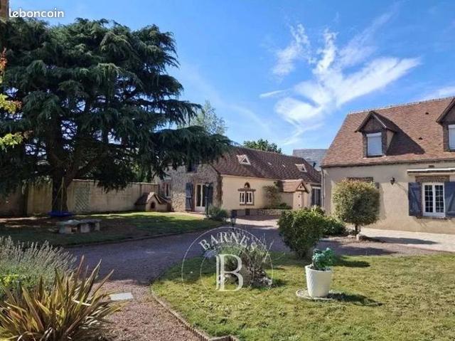 Maison 15 pièces 431 m²
