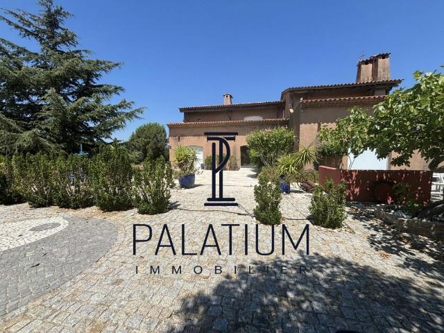 Maison 15 pièces 500 m²