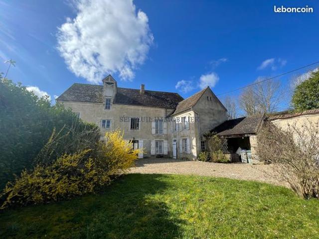 Maison 15 pièces 630 m²