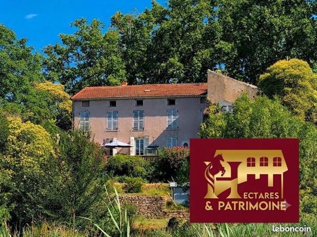 Maison 15 pièces 730 m²