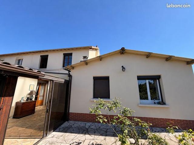 Maison 165 m2 avec véranda, jardin et garage