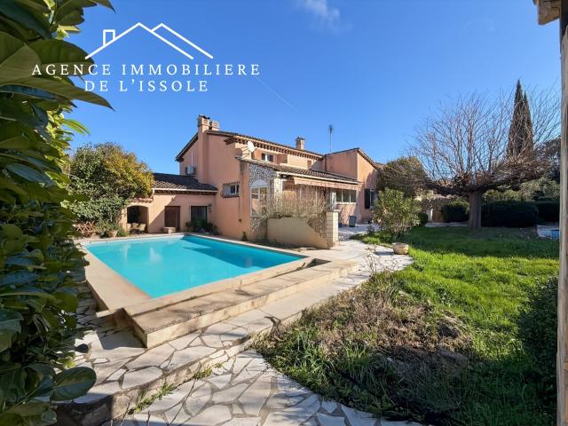 Maison 165m2, 4 chambres, piscine, garage. Proche commodités 165m² Brignoles