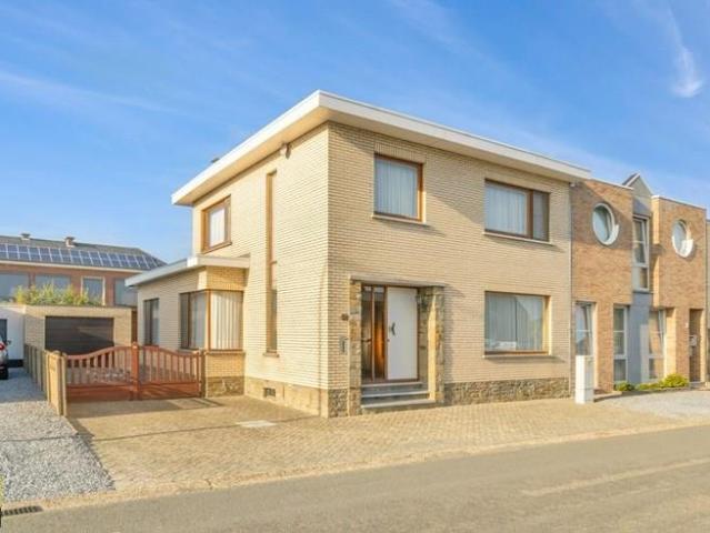 Maison 166 m² 3 Ch à vendre à Hoeselt