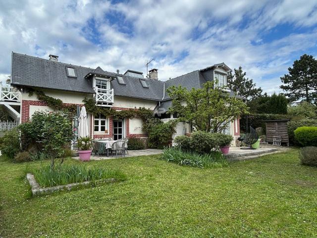 Maison 168 m2 Le Mesnil le Roi