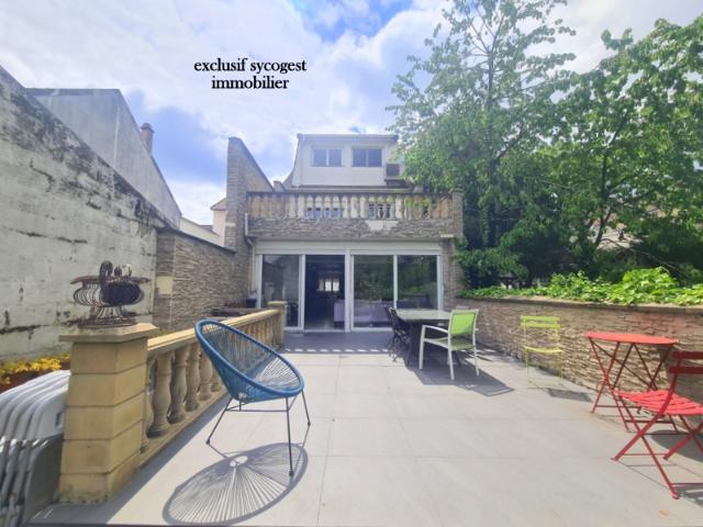 Maison 169 m2 7 pièces