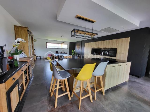 Maison 221 m² avec T3 indépendant – Mios, à 15 min du Bassin d’Arcachon