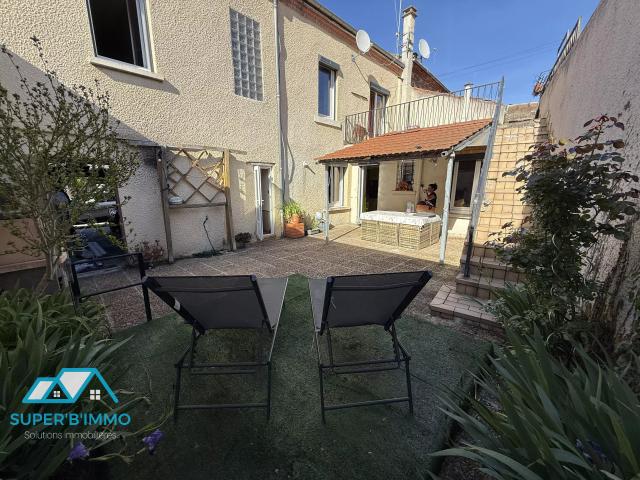 MAISON 160m2 COUR GARAGE