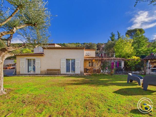 Maison 162m² à Blausasc avec Piscine et Jardin 162m² Blausasc