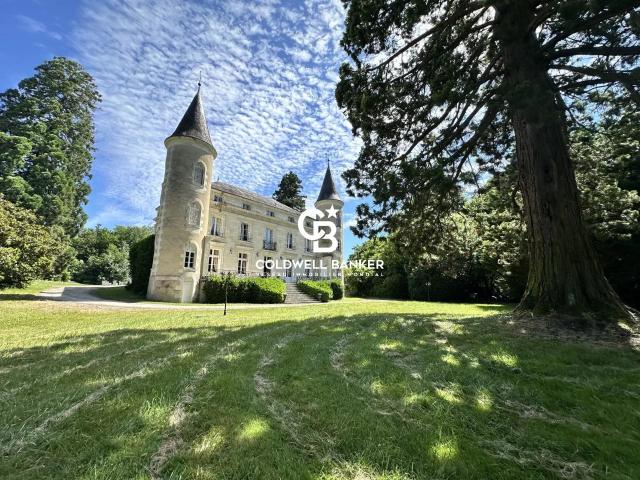 Maison 16 pièces 1 169 m²