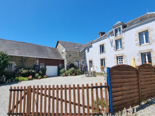 Maison 16 pièces 244 m²